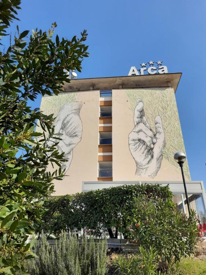 Lh Hotel Arca Street Art สโปเลโต ภายนอก รูปภาพ